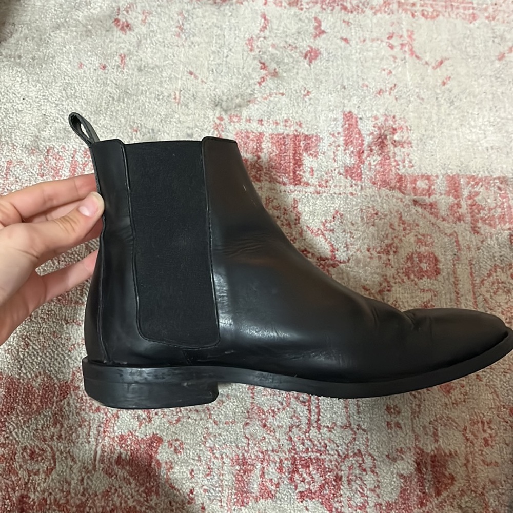 Everlane Modern Chelsea Boot